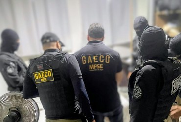 Ministério Público de Sergipe cumpre mandados contra policiais investigados por tortura e morte na Bahia