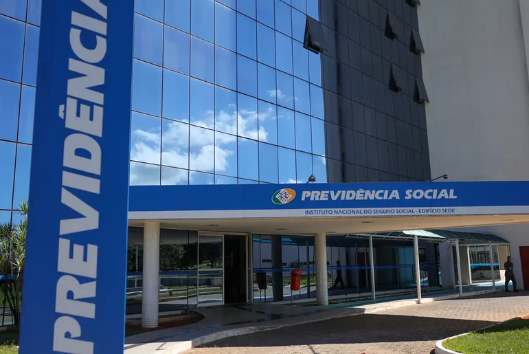INSS afasta servidores por suspeita de envolvimento nos descontos indevidos dos aposentados e pensionistas