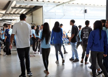 Estudantes do Pé-de-Meia têm isenção da taxa do Enem 2026