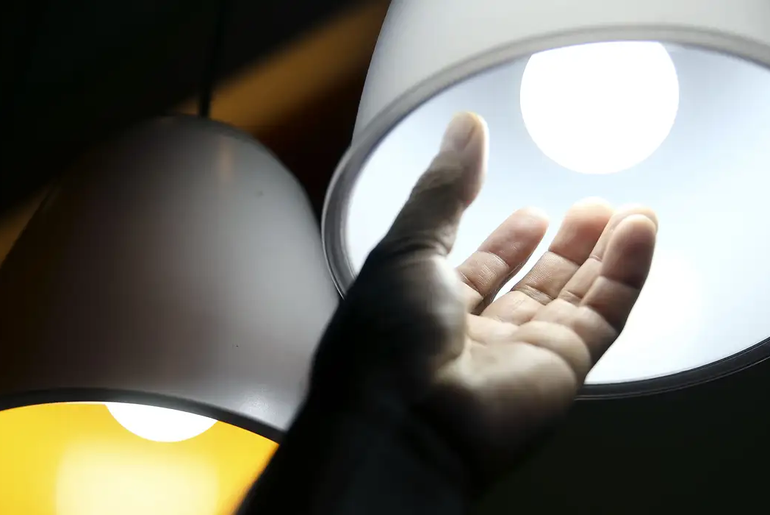 Gratuidade na conta de luz para baixa renda avança para sanção presidencial