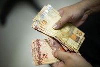 Servidores estaduais começam a receber a partir desta quinta (28)