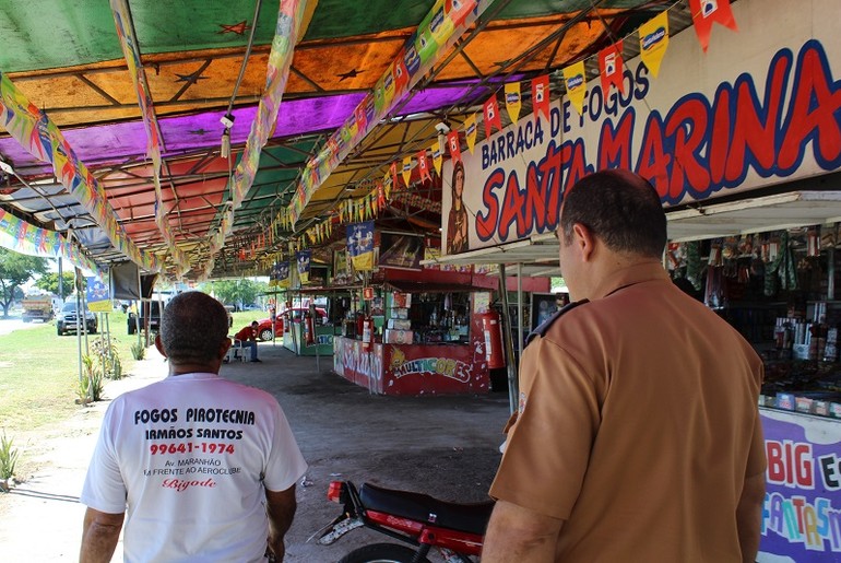 Câmara Municipal de Vereadores aprova PL que proíbe fogos de artifício com estampido em Aracaju