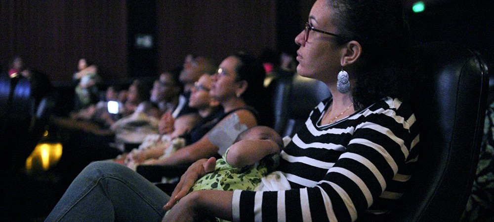 Cinema especial para mães e filhos ocorre na próxima quarta-feira