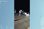 São Cristóvão: carro capota em trecho da BR-101 e deixa três feridos