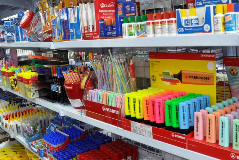 Procon Aracaju reforça fiscalização para auxiliar compras de material escolar