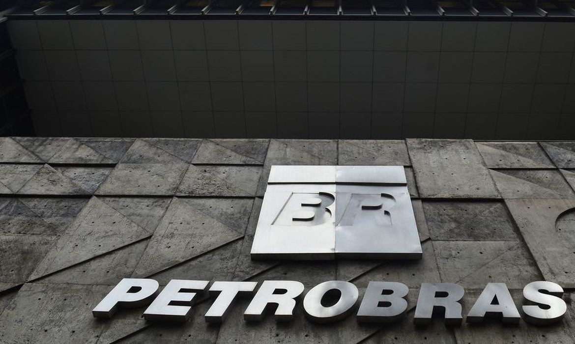 Petrobras anuncia reajuste de 19% no gás natural