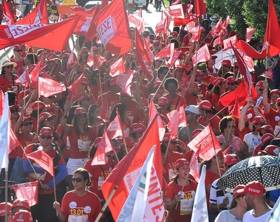 Professores suspendem greve e aulas da rede estadual serão retomadas em Sergipe