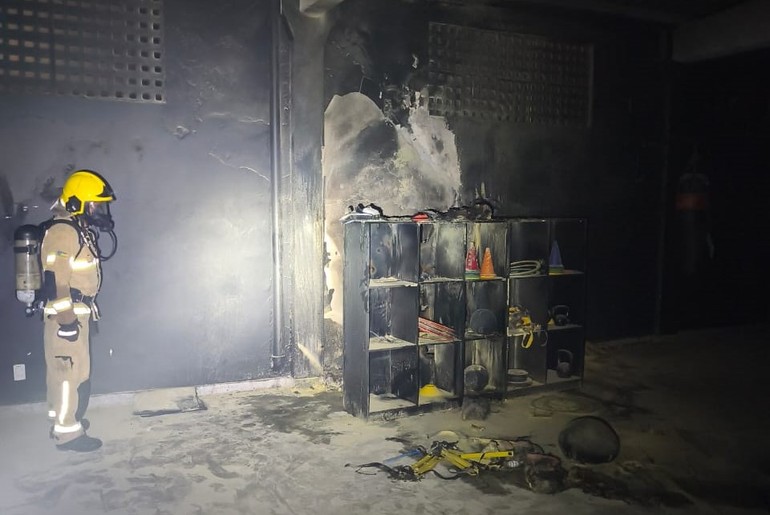 Princípio de incêndio é combatido pelo Corpo de Bombeiros na Zona Sul de Aracaju