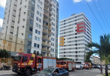 Panela esquecida no fogo provoca princípio de incêndio em apartamento na Zona Sul de Aracaju