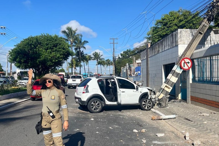 SMTT registra 58 acidentes e 51 casos de estacionamento irregular em uma semana