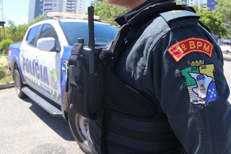 Homem é conduzido à delegacia após descumprir medida protetiva contra o próprio pai em Aracaju