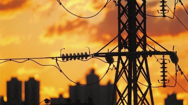 Aneel anuncia aumento na conta de luz com bandeira vermelha em agosto