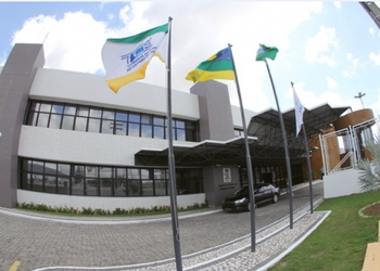 Justiça aponta sobrepreço na compra de ônibus e determina retomada de licitação do transporte em Aracaju