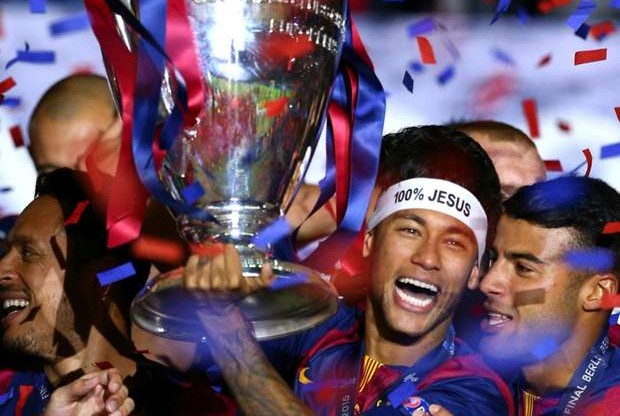 Jornalistas atacam Neymar por expressar sua fé
