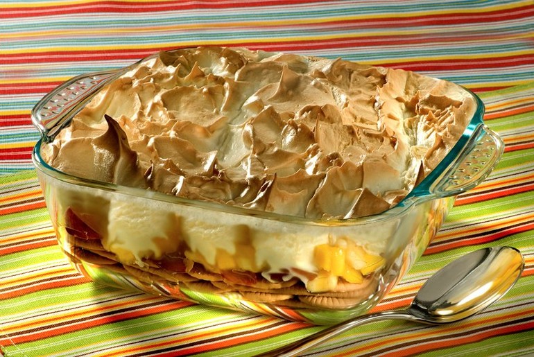 Aprenda uma deliciosa salada de frutas quente