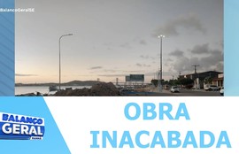 Moradores da Barra dos Coqueiros reclamam de atraso na obra da nova orla do município