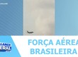 Aeronave da força aérea brasileira sobrevoa Aracaju em inspeção de rotina