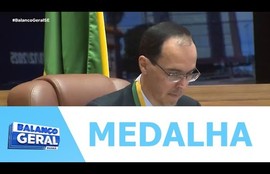 Prefeita de Aracaju recebe medalha da ordem do mérito parlamentar na Alese