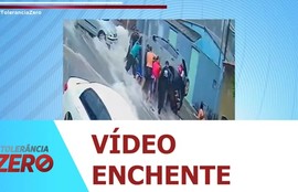 Vídeo da internet: Heróis da vida real