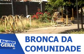 Moradores da Aruana reclamam da falta de estrutura de praça no Residencial Mirassol
