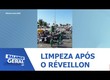 Orla da Atalaia tem manhã de limpeza após réveillon para mais de 150 mil pessoas