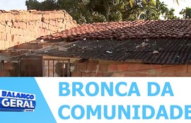 Casa abandonada há cerca de dez anos causa transtornos aos moradores da Piabeta