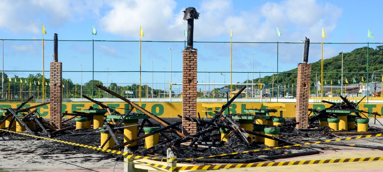 Laudo dos Bombeiros aponta que incêndio na Orla Porto D’anta foi proposital