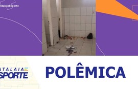 Situação do vestiário do Confiança no estádio Editon Oliveira após o jogo