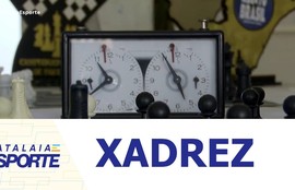 A prática do xadrez exige concentração e raciocínio rápido