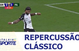 Atacante Memphis Depay lamenta o pênalti perdido no clássico contra o Palmeiras