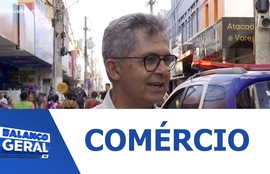 Busca por itens carnavalescos movimenta comércio sergipano