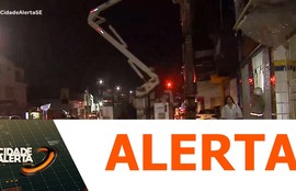 Raio cai e rompe cabos da rede elétrica no bairro são Conrado