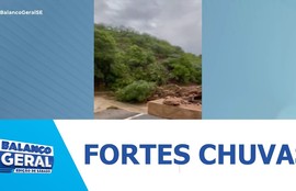 Chuvas intensas abrem cratera e interdita via entre Canindé e Piranhas