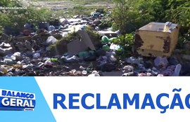 Moradores da rua Vanda Carmem reclamam de falta de coleta de lixo