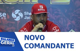 Flávio Araújo de 63 anos é apresentado oficialmente como novo técnico do Sergipe