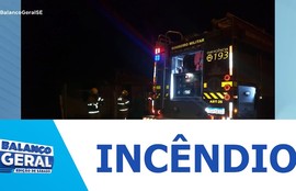 Corpo de Bombeiros combate incêndio em residência no povoado Colônia  Treze, em Lagarto