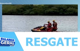 Bombeiros resgatam corpo em área de manguezal no município de Laranjeiras