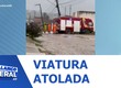 Viatura dos bombeiros atola em rua do Guajará em Socorro