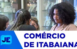 Comércio de Itabaiana atrai consumidores que estão em busca de presentes para as mães