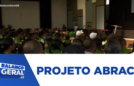 Projeto Abrace homenageia garis e margaridas em Aracaju