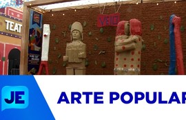Esculturas monumentais celebram a arte popular de Véio na Orla da Atalaia