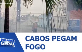 Cabos de rede de telefonia e internet rompem e pegam fogo no Bairro Santos Dumont