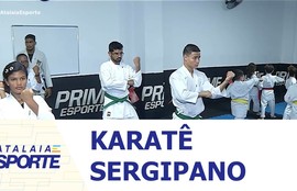 O karatê é um esporte que combina defesa pessoal com o domínio da mente e do corpo