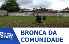 Moradores do Marcos Freire II, em Socorro, reclamam de descarte irregular de lixo na Rua das Árvores