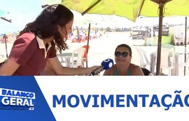 Sergipanos e turistas aproveitam o feriado de São João nas praias de Aracaju