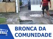 Moradores de Socorro reclamam de caixa de esgoto entupida no Bairro Santa Cecília