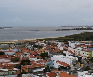 Aracaju deve ter céu nublado e previsão de chuva nesta sexta