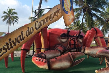 Confira a programação do Festival do Caranguejo que ocorre de 4 e 7 de dezembro na Orla de Atalaia