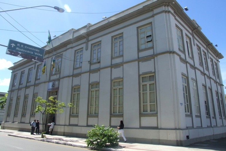 Escola do Legislativo da Câmara promove curso sobre o Outubro Rosa