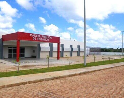 Detento é autuado por tentativa de feminicídio durante visita íntima em Estância